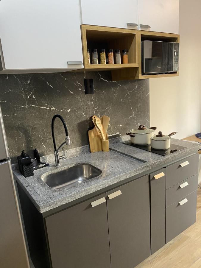 De Luxo A Passos Do Metro Apartamento *